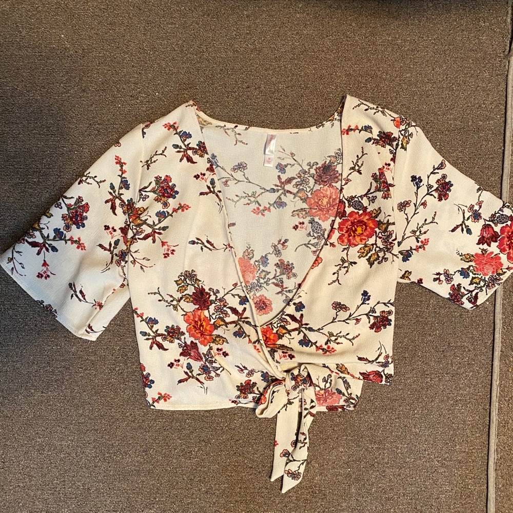 Floral Cropped Wrap Blouse